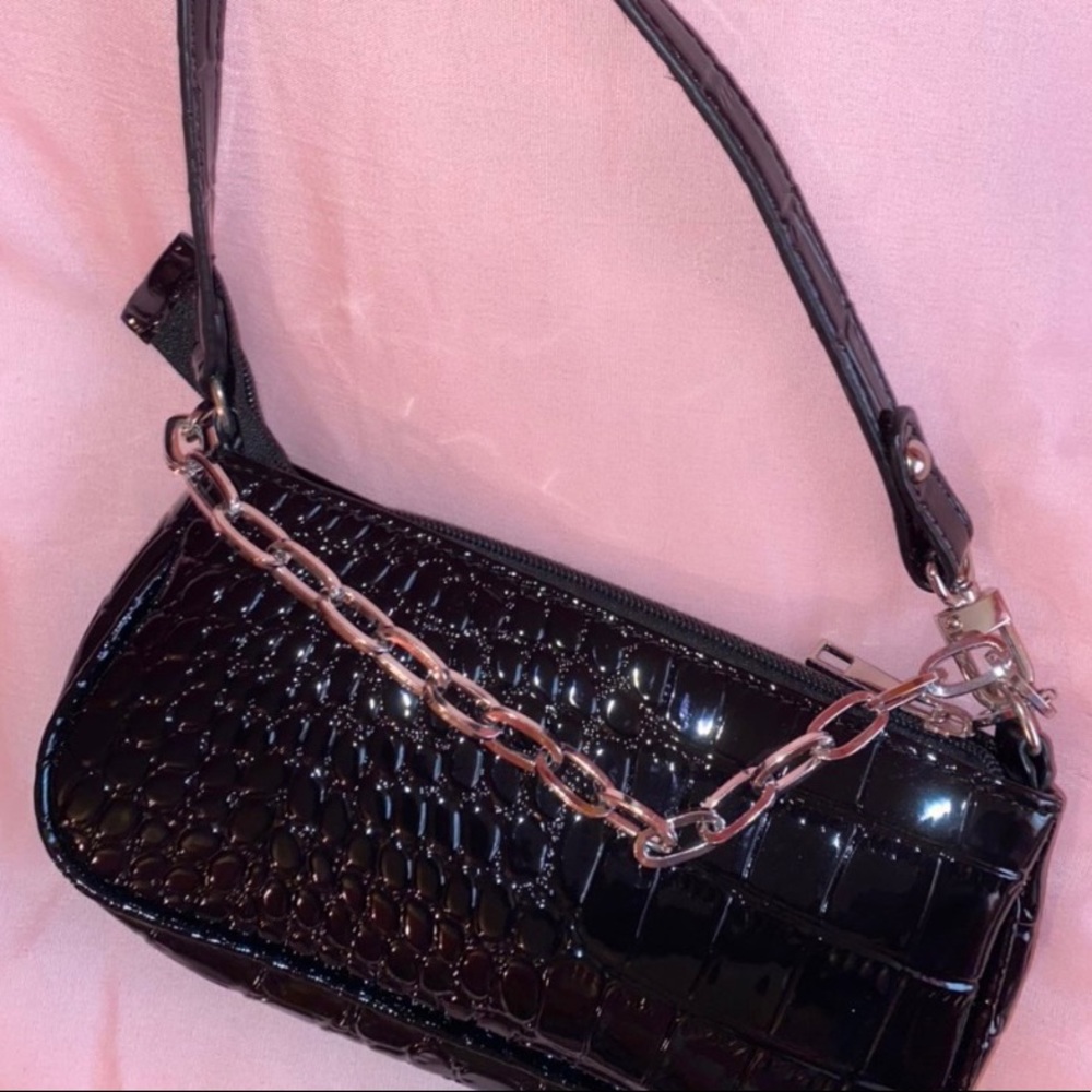 Black Purse With Chain